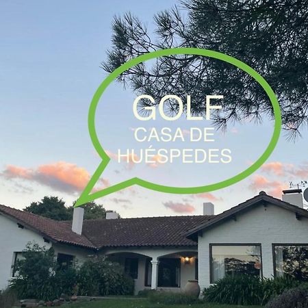GOLF - Casa de huéspedes Tandil Exterior foto